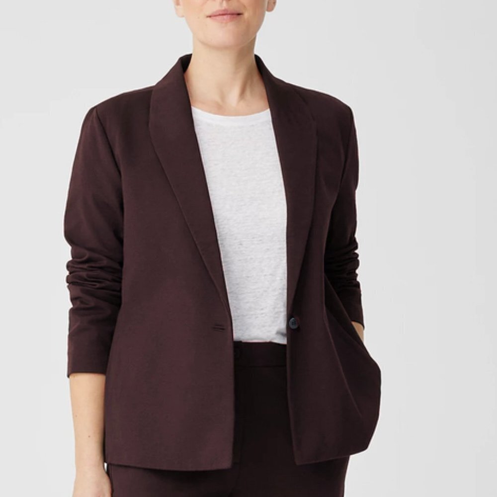 Eileen Fisher Classic Vintage 100% Wool lightweight unstructured shawl collar